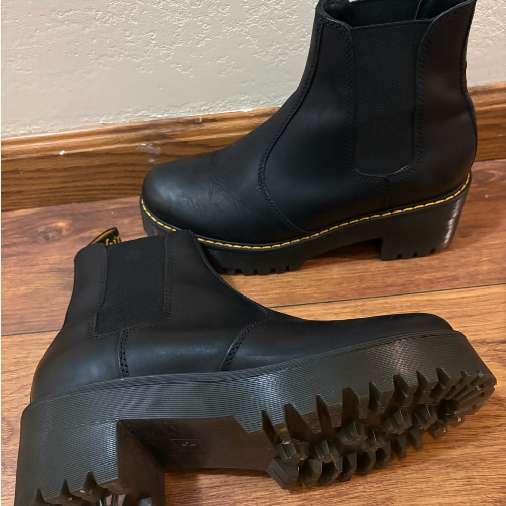 Dr. Martens Women's Rometty Chelsea Boot - black leather